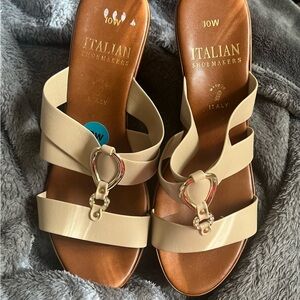 Italian Shoemakers Cream Sandals